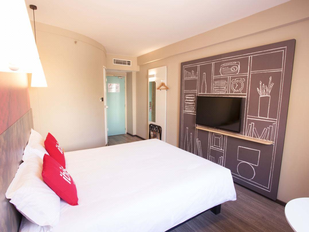 Ibis Tianjin Teda Hotel Exterior photo